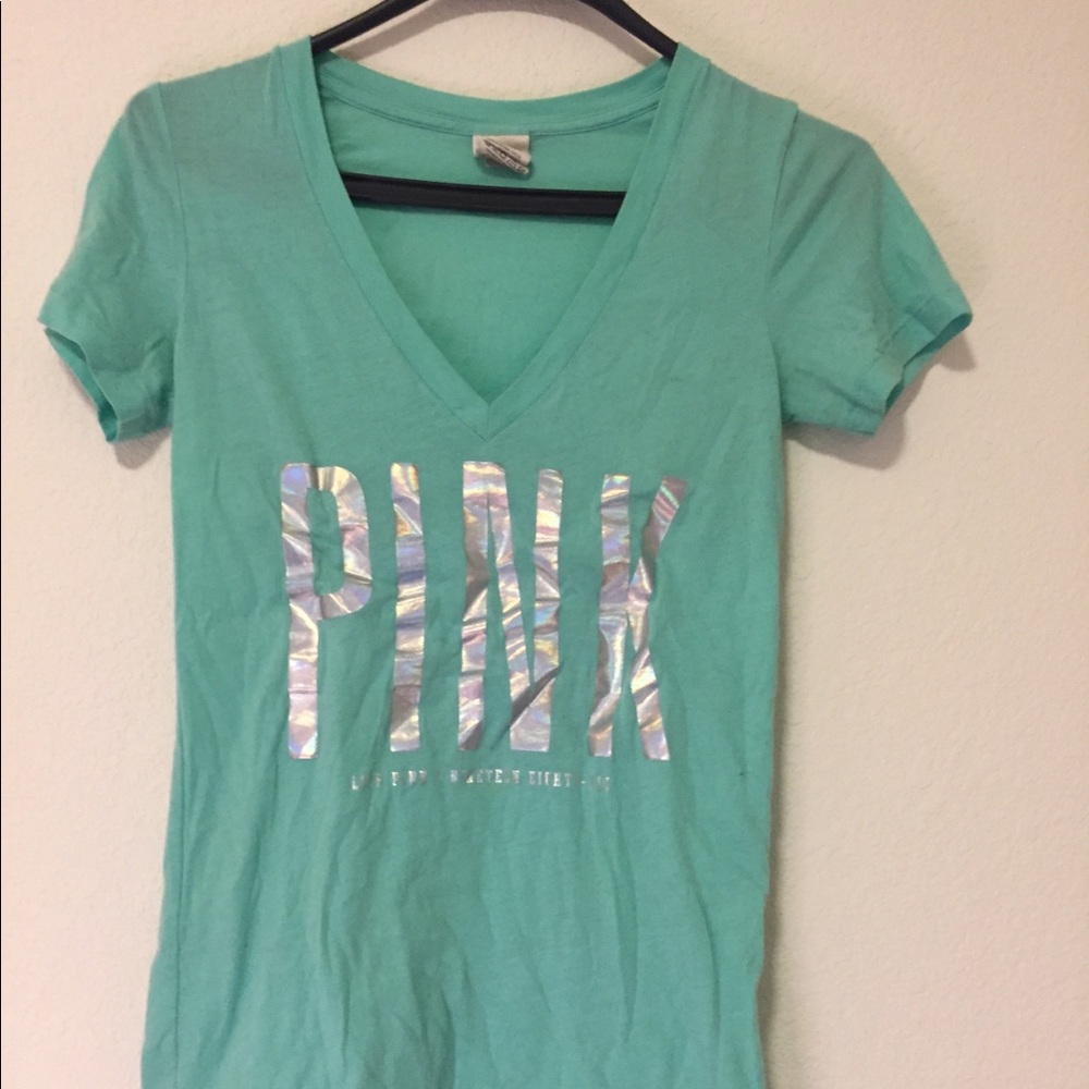PINK Victoria’s Secret deep V fitted T XS
